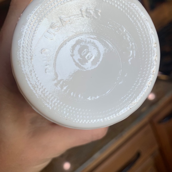 Vintage E.O. Brody Milk Glass Vase – Ribbed Swirl Pattern, USA 153 - Picture 9 of 10